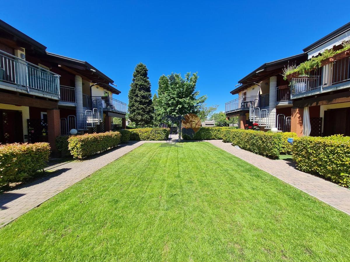 Residenza La Corte Castelnuovo del Garda Exterior foto