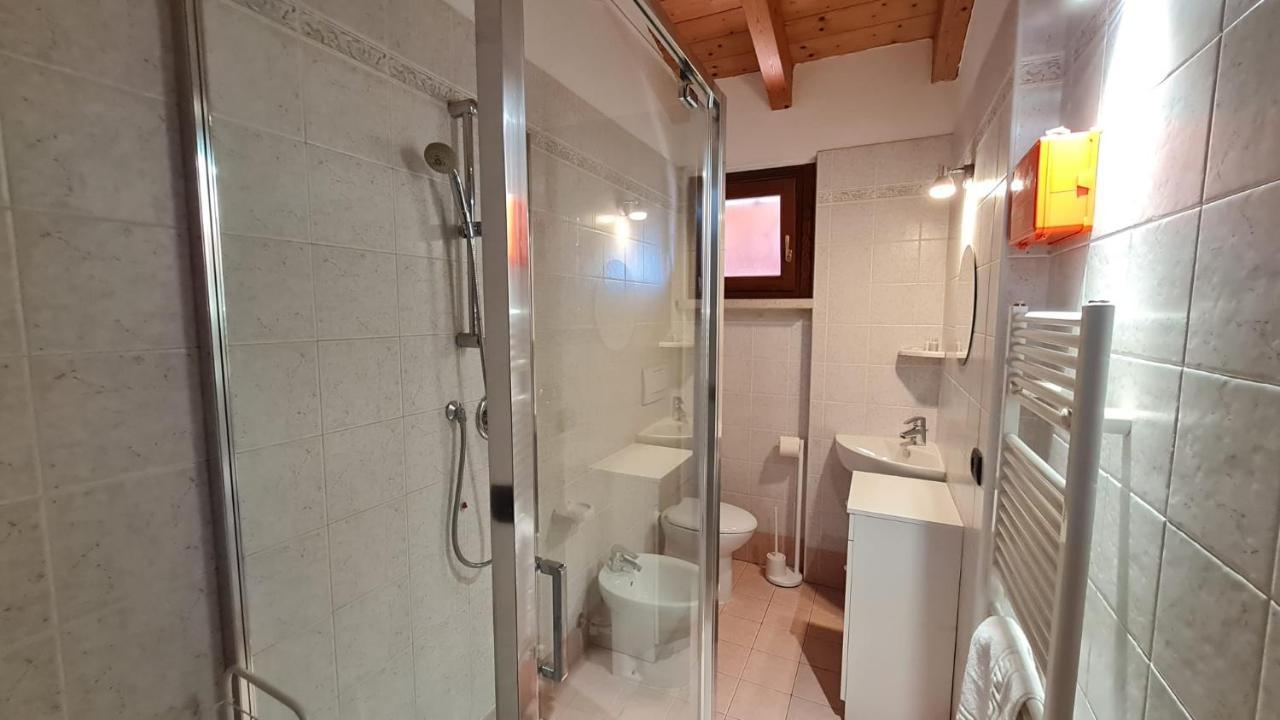 Residenza La Corte Castelnuovo del Garda Exterior foto
